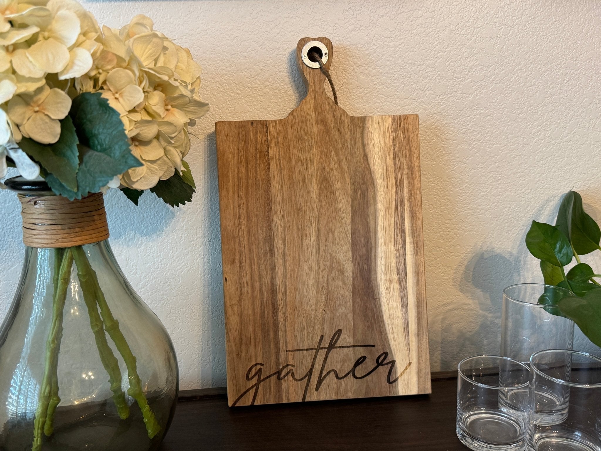 Acacia Wood Board w/ Handle Large - Cutting Board - Bottom Center - Badge Express